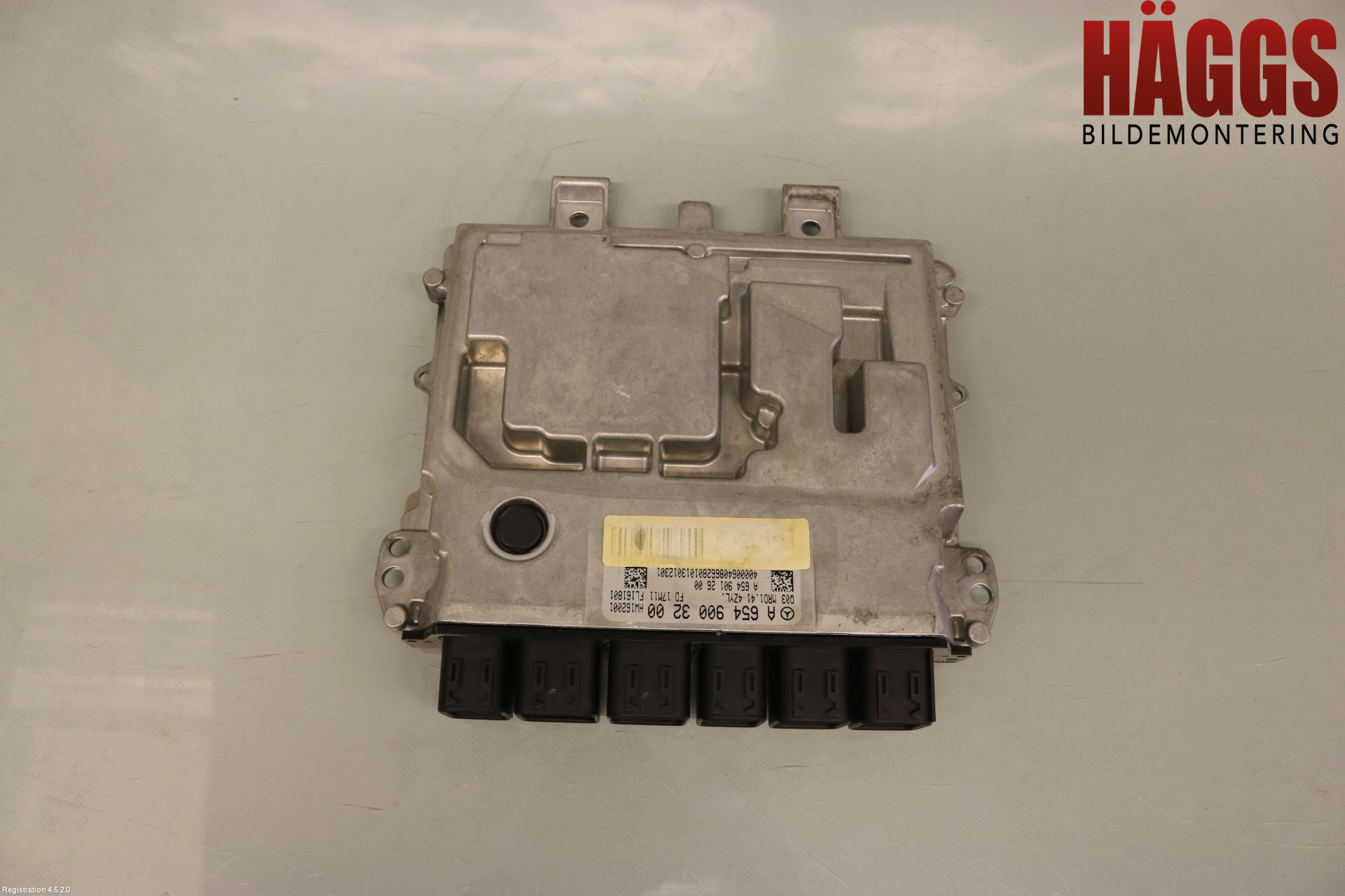 Mercedes-Benz E-CLASS T-Model (S213) Engine control unit (ECU 