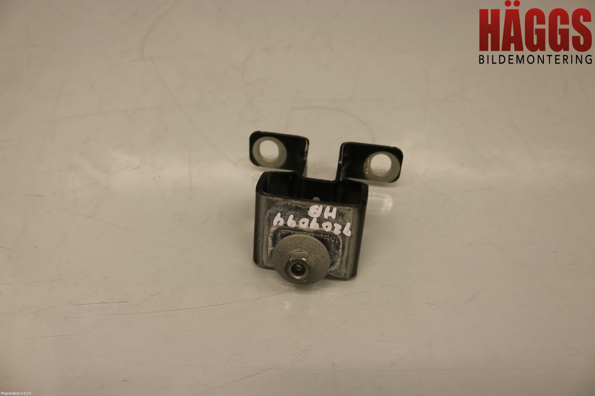 Zawiasy - klapa bagażnika OPEL MOKKA