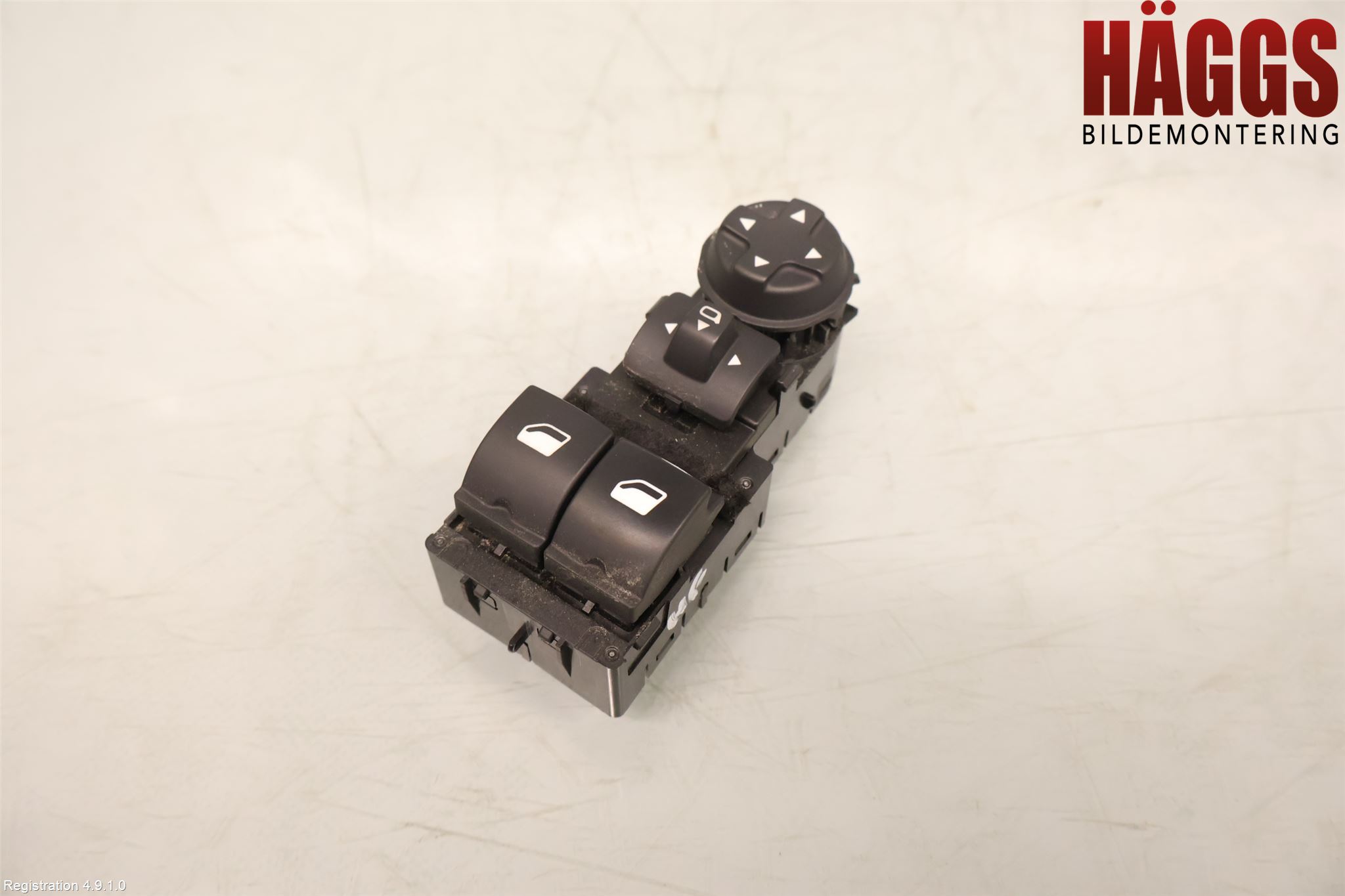 98329368ZD : Switch - electrical screen heater and Switch