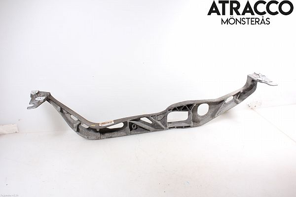 Traverse Moteur avant AUDI A4 Avant (8K5, B8)