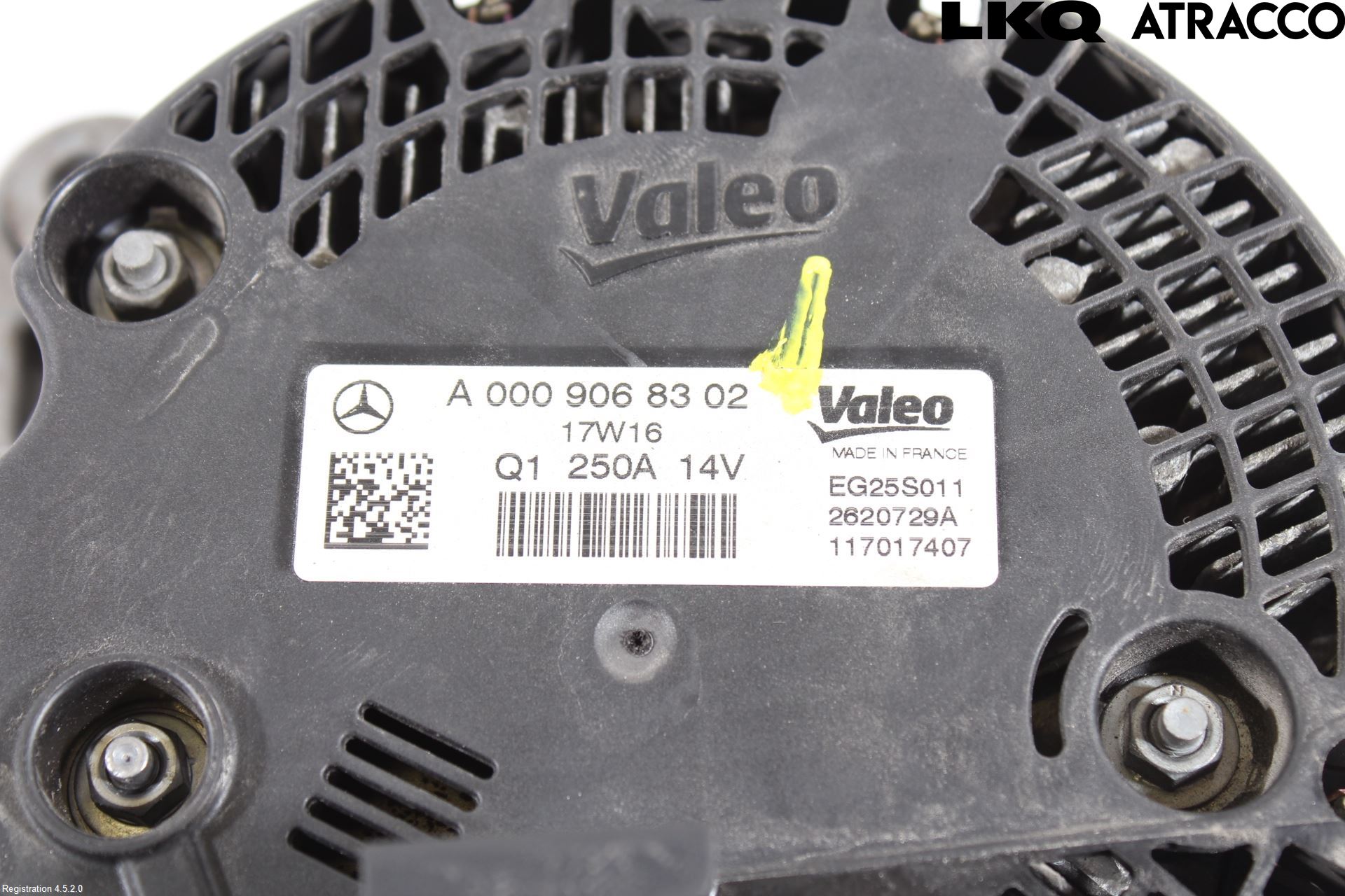 Mercedes-Benz E-CLASS (W213) Alternator A0009068302, A 000 906 83