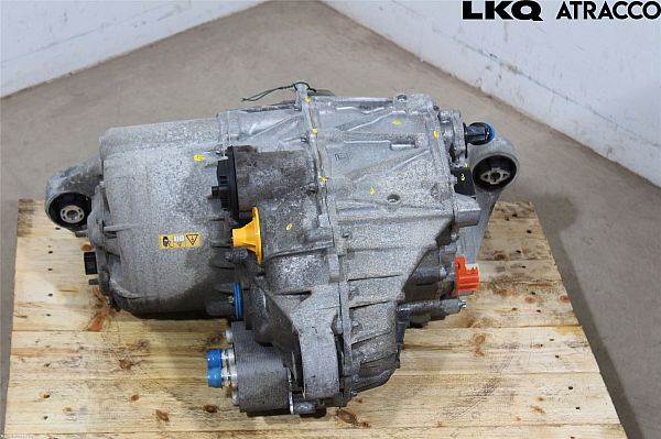 Motor - elektrisk - bag TESLA MODEL 3 (5YJ3)
