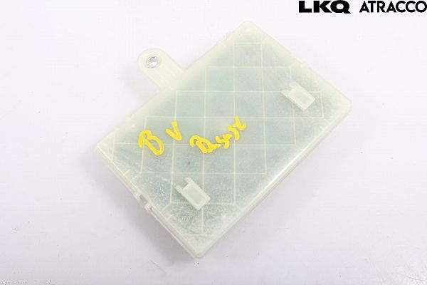 Moduł sterowania - różne TESLA MODEL 3 (5YJ3)