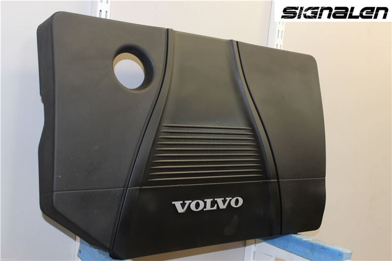 Engine shield VOLVO V50 (545)
