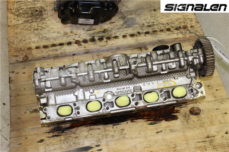 Cylinder head VOLVO S40 II (544)
