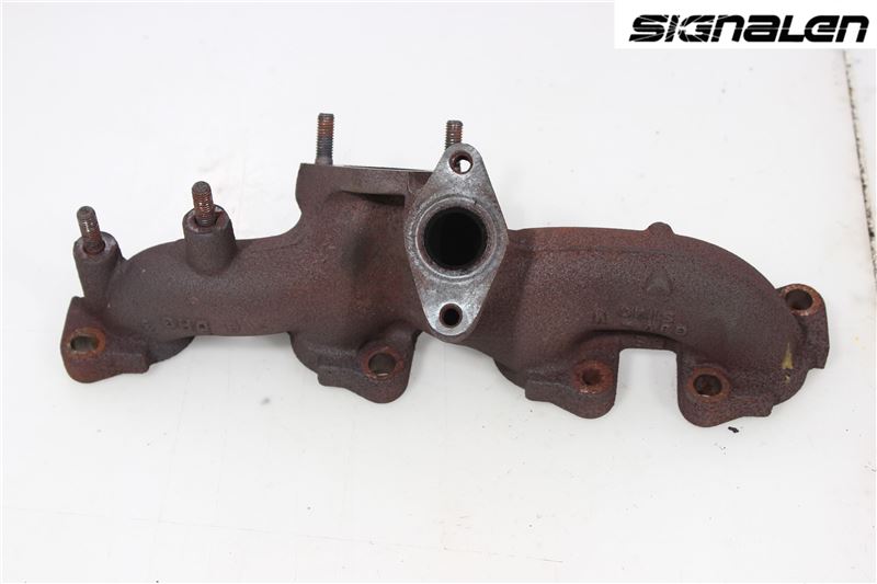 Manifold out SEAT EXEO (3R2)