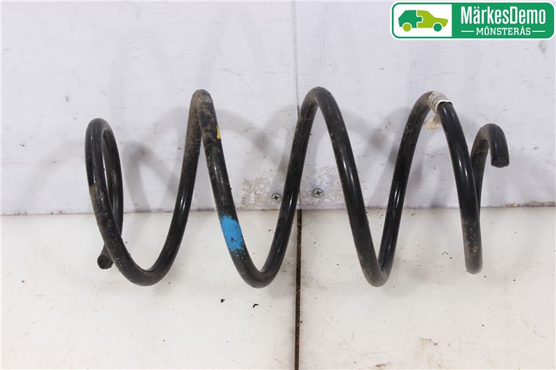 5Q0-411-105-GM : Forfjeder spiral ens og Fjederben for - Autoparts24