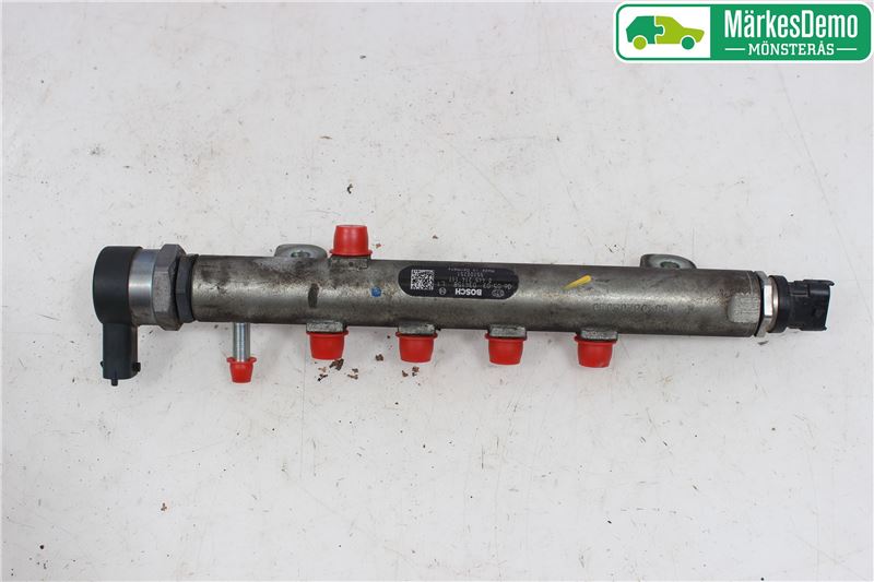 High-pressure rail / injection nozzle pipe OPEL VECTRA C GTS (Z02)