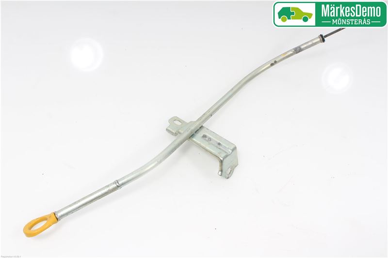 Oil stick - pipe TOYOTA AURIS (_E18_)