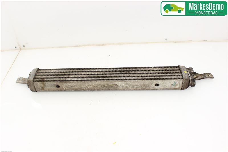 Ölkühler - komponente SAAB 9-5 Estate (YS3E)