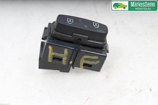 Switch - door VOLVO XC70 II (136)