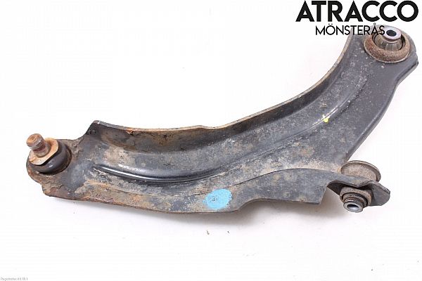 545046817R : Bærearm forrest nederst - Autoparts24