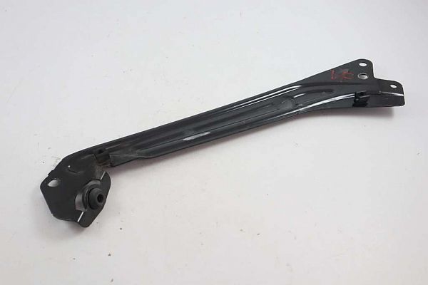 Radiator support bracket