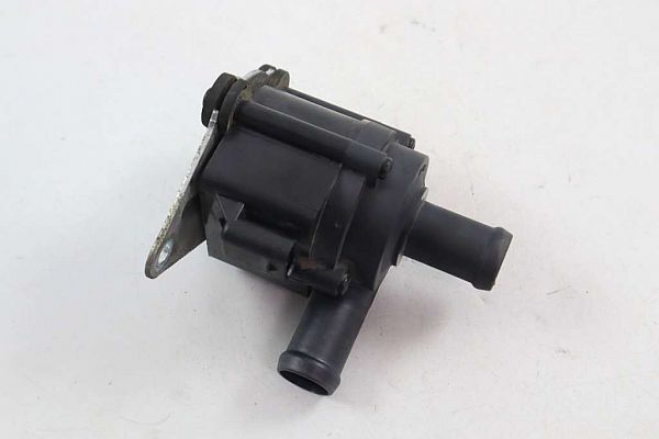 Water pump VOLVO XC60 (156)