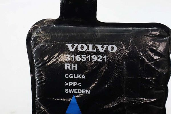 Kotflügel vorne rechts VOLVO V90 II Estate (235)