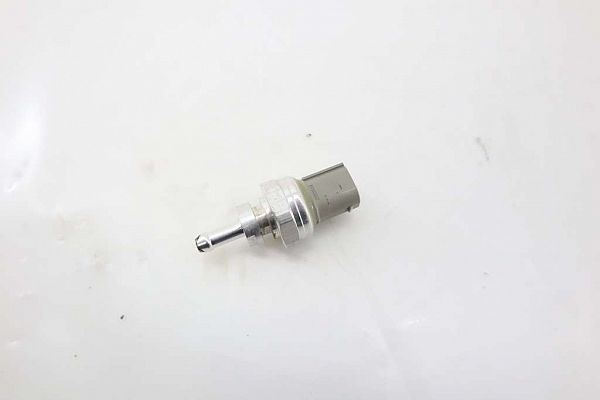 common rail (Injectie) / Verstuiver Brug DACIA DUSTER (HM_)