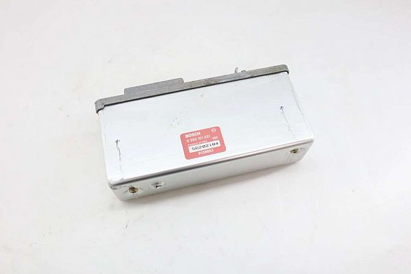 Boitier commande ABS VOLVO 960 Mk II Estate (965)