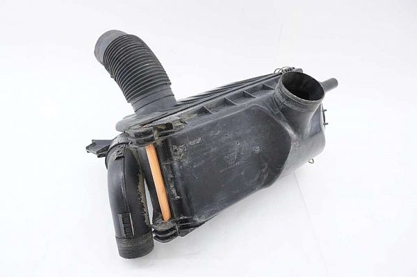 Air filter VOLVO 240 Kombi (P245)