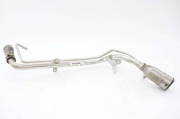 Brandstofpijp / Tankpijp VOLVO XC40 (536)