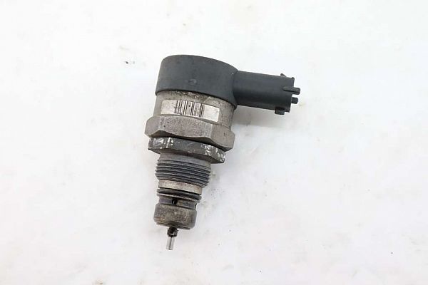 Fuel pressure regulator