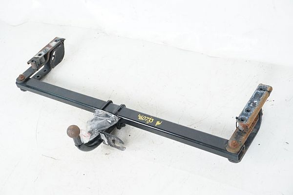 Detachable towbar