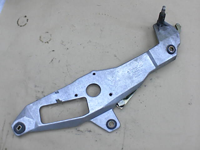 Rear window wiper mechanism