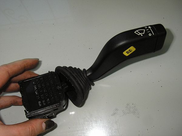 Kontakt - visker OPEL VECTRA B Estate (J96)