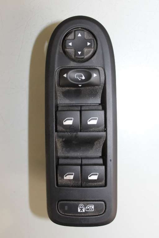 Kontakt - elrude PEUGEOT 508 SW I (8E_)