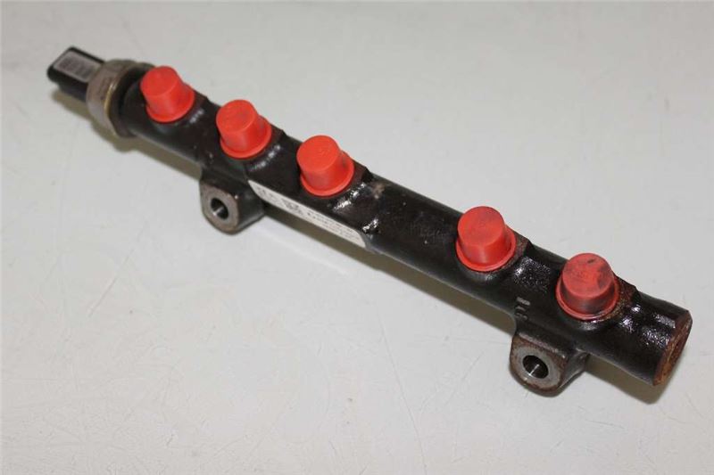 Rail bro / indsprøjtningsdyserør VOLVO V70 III (135)