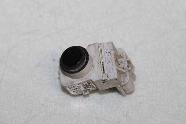 95720-2S100 : Parkeringssensor bag - Autoparts24