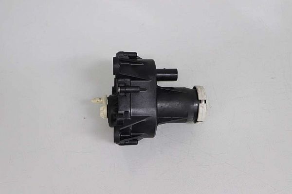 Water pump VOLVO V70 III (135)