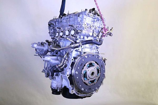 Motor LEXUS IS III (_E3_)