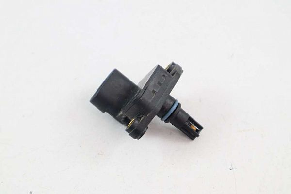 common rail (Injectie) / Verstuiver Brug SAAB 9-5 Estate (YS3E)