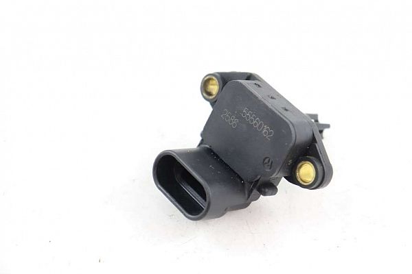 common rail (Injectie) / Verstuiver Brug SAAB 9-5 Estate (YS3E)