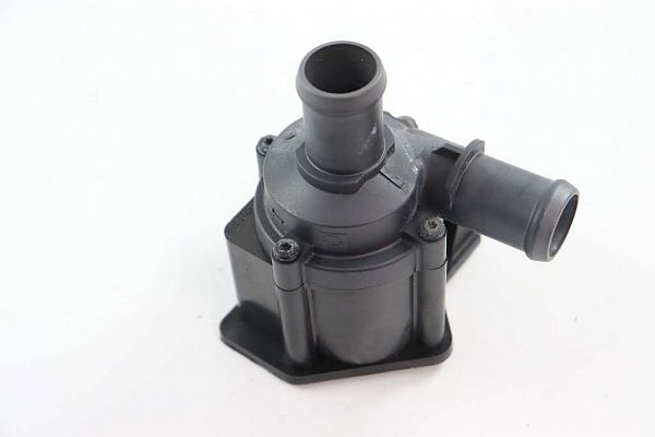 Pompe à eau AUDI A4 Avant (8K5, B8)