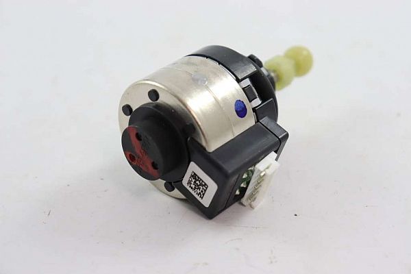 Światła – silnik regulacji VOLVO V40 Hatchback (525, 526)