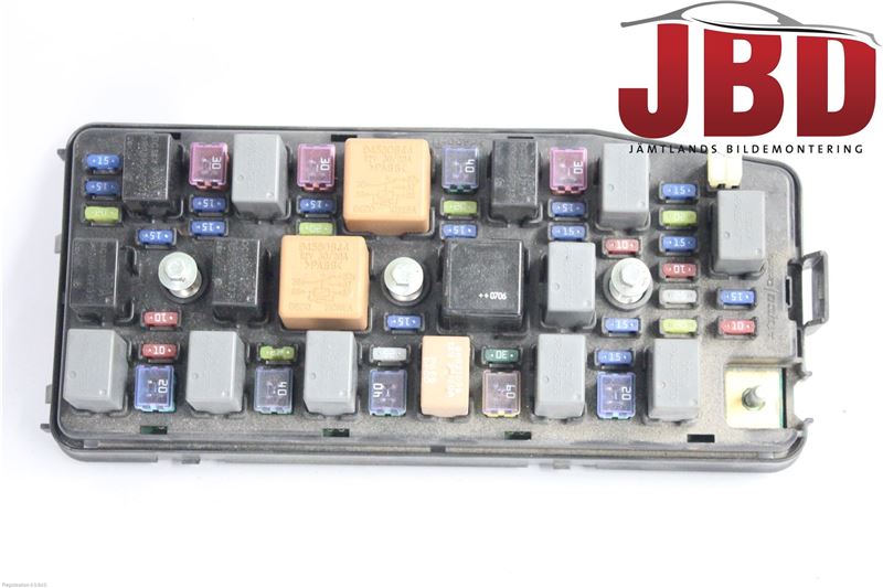 Chevrolet Captiva Fuse box Captiva Autoparts24