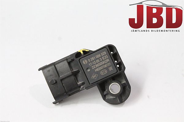 common rail (Injectie) / Verstuiver Brug NISSAN PULSAR Hatchback (C13)