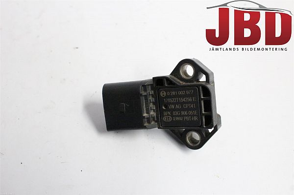 common rail (Injectie) / Verstuiver Brug SEAT IBIZA Mk V (KJ1)