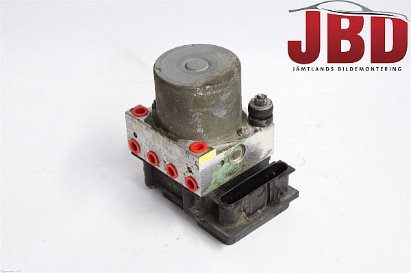 ABS - pump SUBARU IMPREZA Estate (GG)