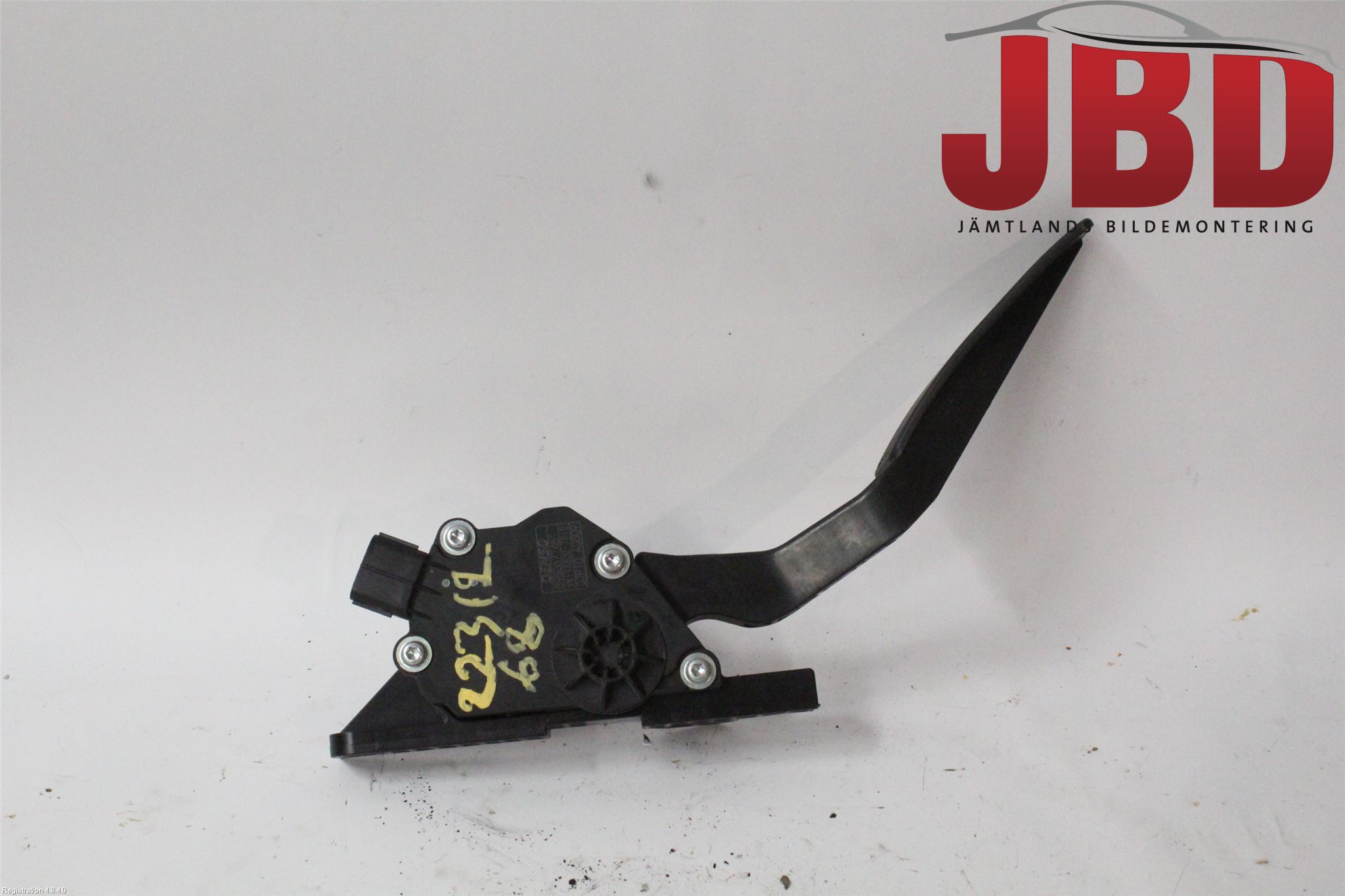 Isuzu - Accelerator pedal | Autoparts24
