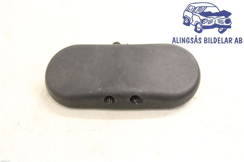 Windshield washer spray nozzle