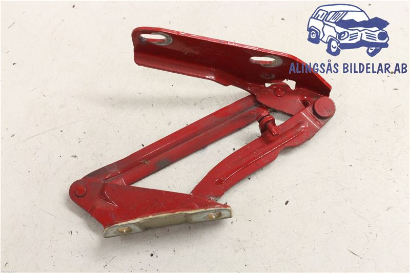Hood hinges