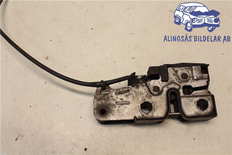 Engine hood lock