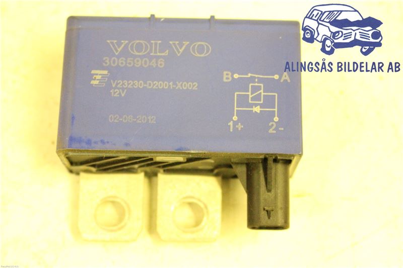 Relay - start normal VOLVO V40 Hatchback (525, 526)