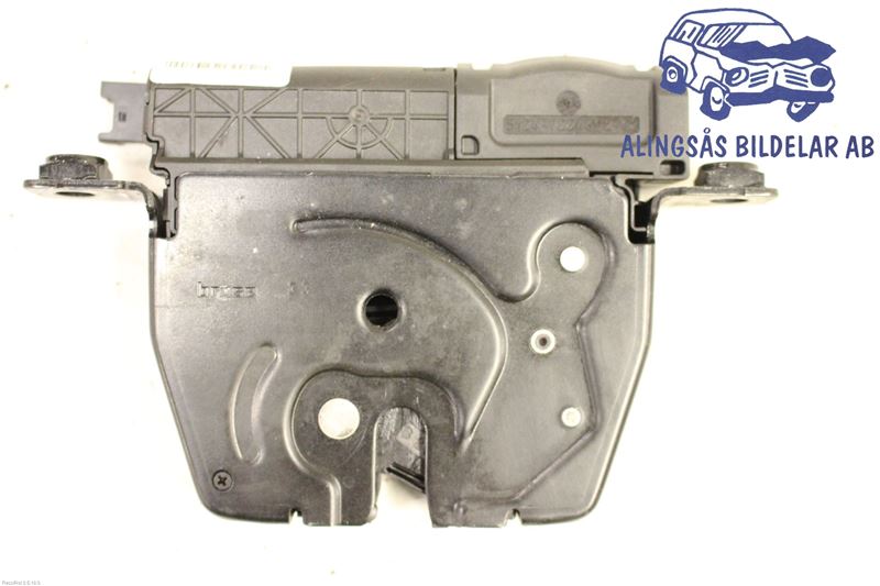 Tailgate lock
