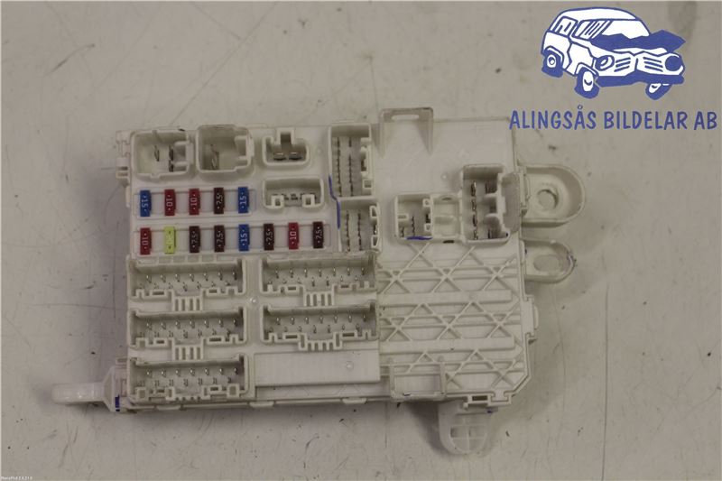 Toyota Hilux Fuse box Hilux Autoparts24