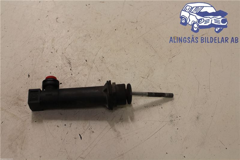 Clutch slave cylinder IVECO DAILY VI Box