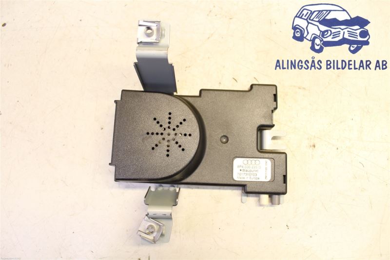 Wzmacniacz antenowy AUDI A3 Sportback (8PA)