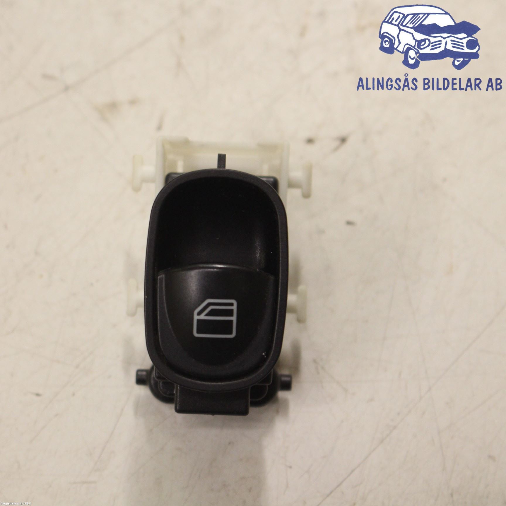 Kontakt - elrude MERCEDES-BENZ CLK Convertible (A209)